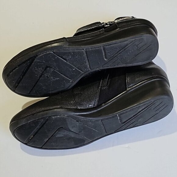 Anne Klein AK Black Zippered Ankle Boots Size 6 - Picture 6 of 7